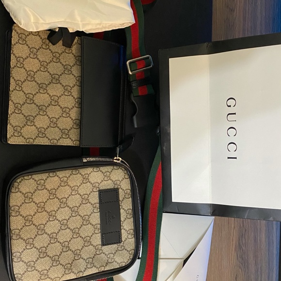 Gucci GG Supreme Belt Bag - Picture 7 of 10